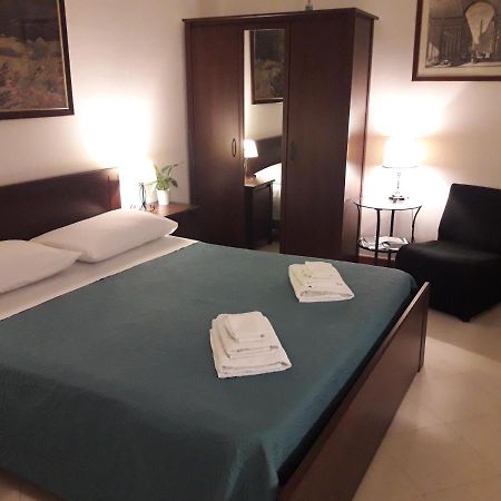 Guest Room Via Dei Passeri Cagliari Ngoại thất bức ảnh